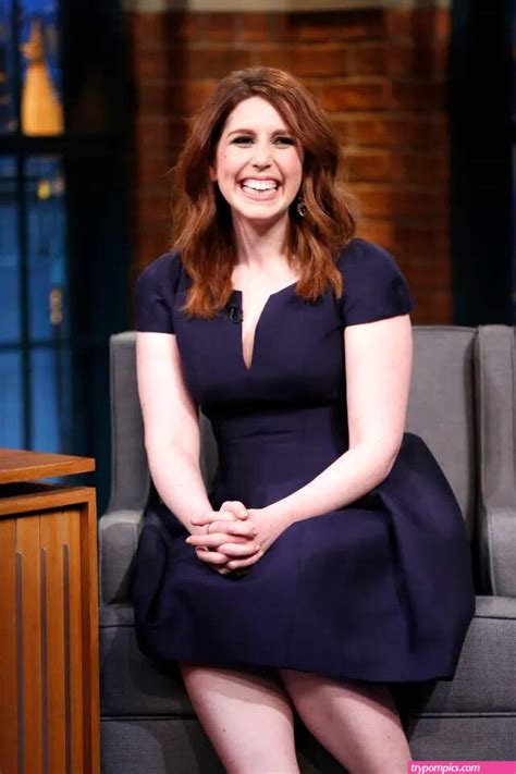 vanessa bayer nude